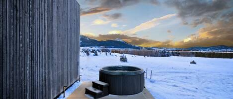 Bain à remous extérieur