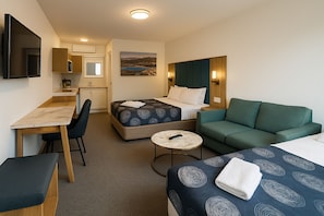 Äänieristys, ilmainen Wi-Fi, vuodevaatteet