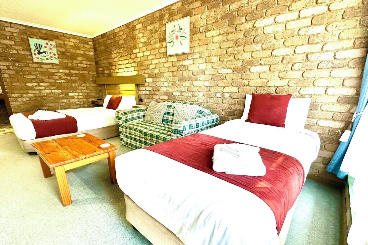 Habitación estándar con 2 camas individuales | Sistema de insonorización, wifi gratis, ropa de cama