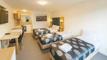 Chambre Familiale | Chambres insonorisées, Wi-Fi gratuit, draps fournis