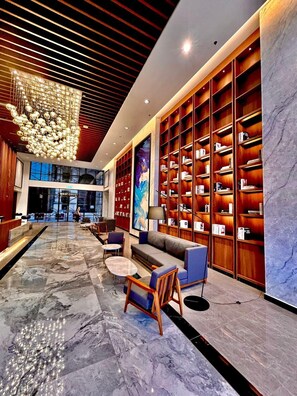 Sala de estar en el lobby