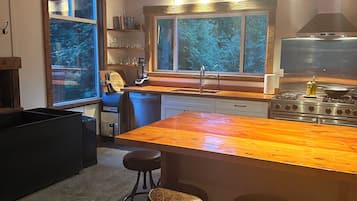 Ice maker, dining tables, kitchen islands