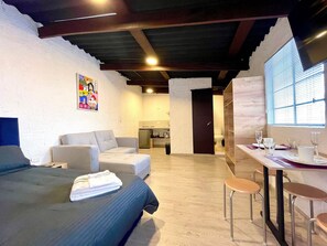 1 bedroom, premium bedding, down comforters, iron/ironing board - Súper Apartamento central Casa Colonial (Bogotá)