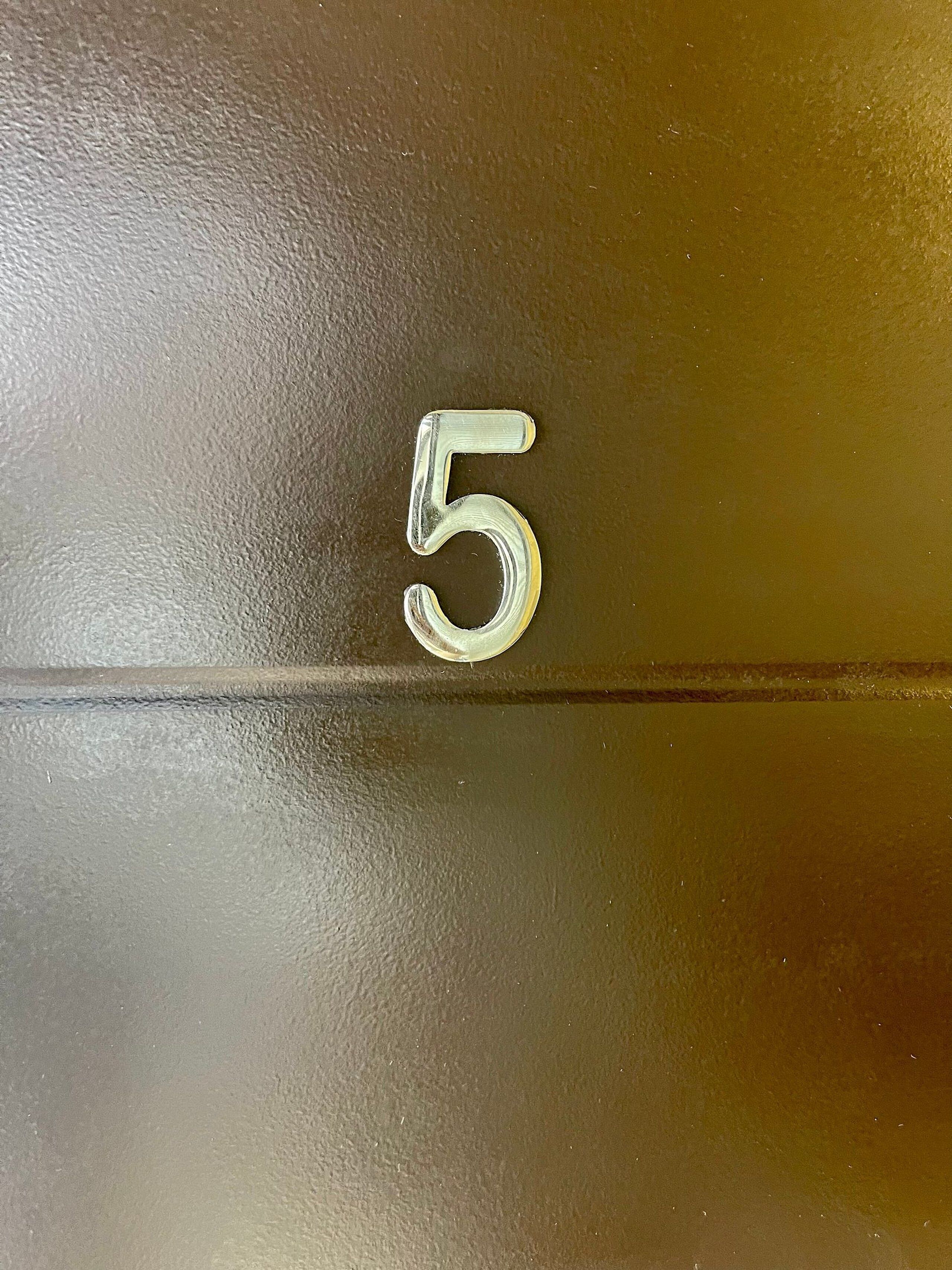 숙박 시설 정면