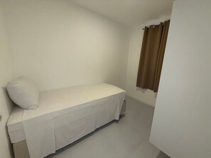 舒适公寓 | 高档床上用品、遮光窗帘、熨斗/熨衣板、免费 WiFi