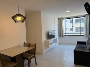 Smart TV 42 pulgadas con canales de televisión digitales, Netflix