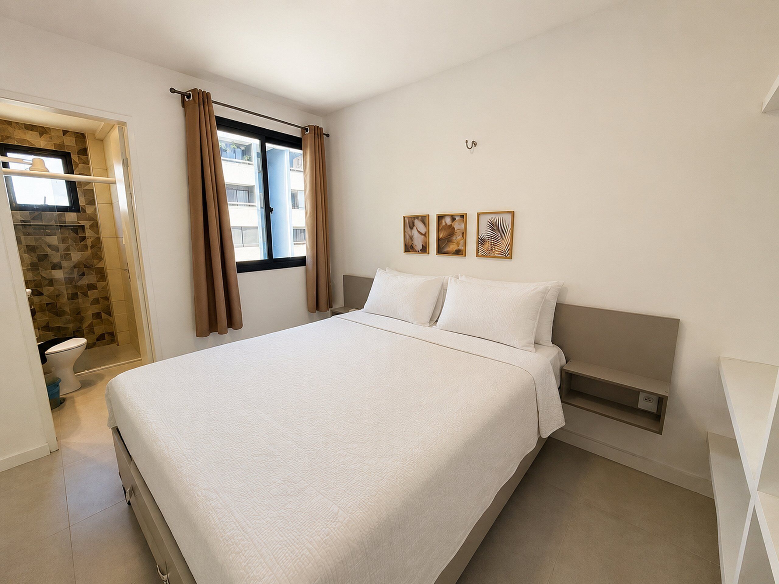 Apartamento 2° andar | Premium bedding, blackout drapes, iron/ironing board, free WiFi