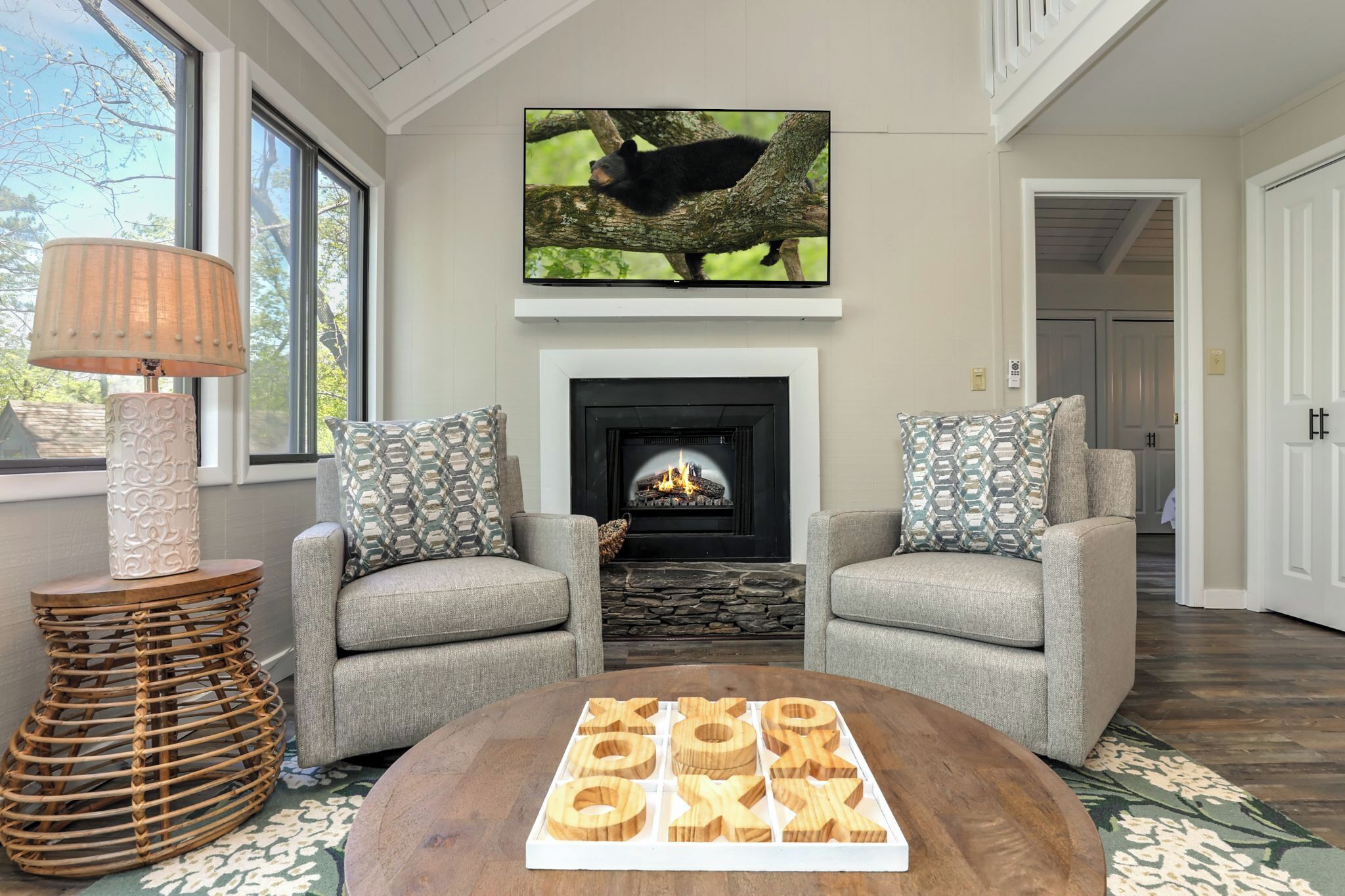 Castaway Cottage - Enjoy peace and quiet in Big Canoe!
