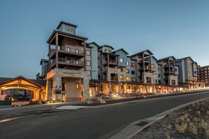 Exterior - Beautiful 1 Bedroom Condo - Full Kitchen, Mountain Views (Park City)