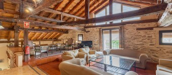 Holiday Home 'La Casona Y Casitas De Tabladillo' with Private Pool, Private Terrace and Garden