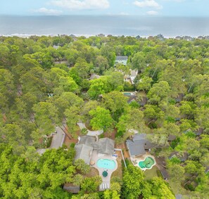Exterior - Family Home in Forest Beach: Pool&Spa, BBQ, Games, Walk to Beach (Hilton Head Island)