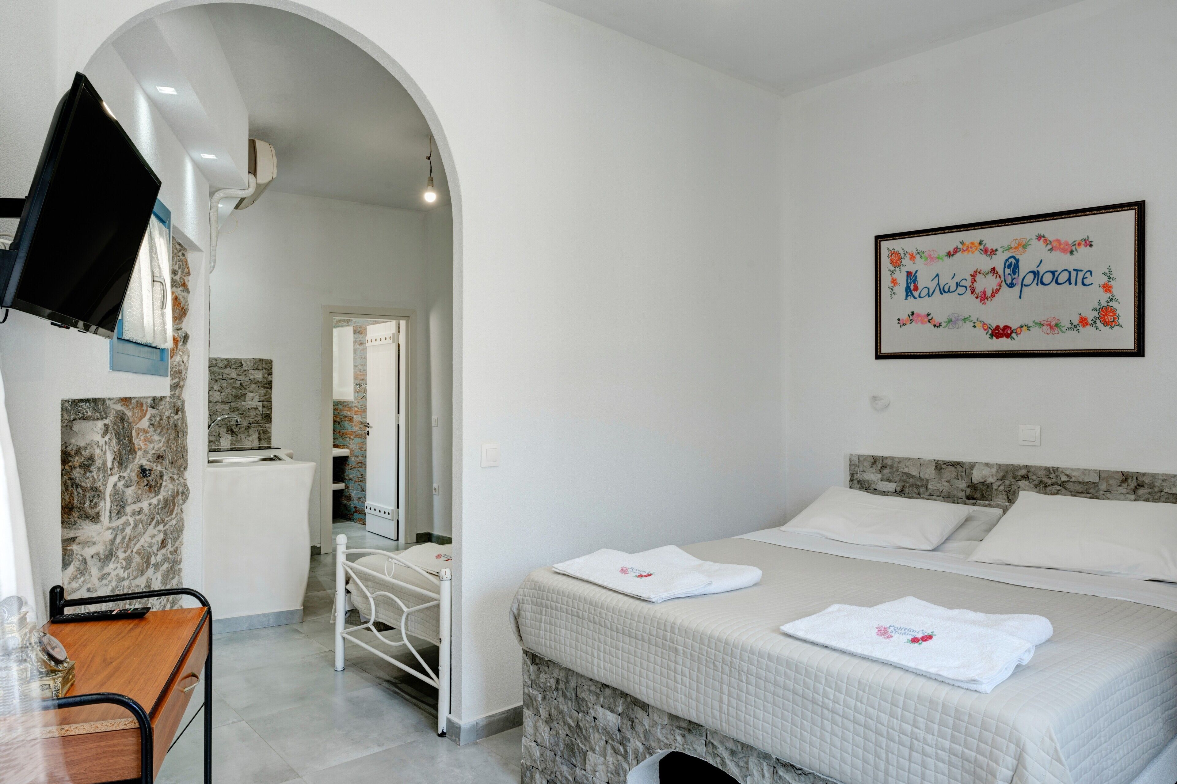 2 chambres, fer et planche à repasser, Wi-Fi gratuit, draps fournis