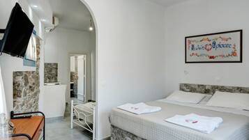 2 chambres, fer et planche Ă repasser, Wi-Fi gratuit, draps fournis