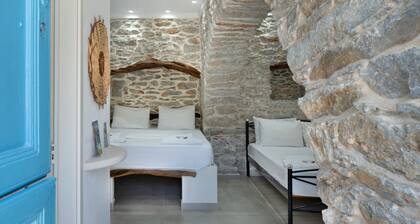 Studio Apartment 'Politimi's  N6' with Mountain View, Wi-Fi and Air Conditioning