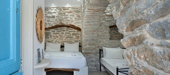 Studio Apartment 'Politimi's  N6' with Mountain View, Wi-Fi and Air Conditioning