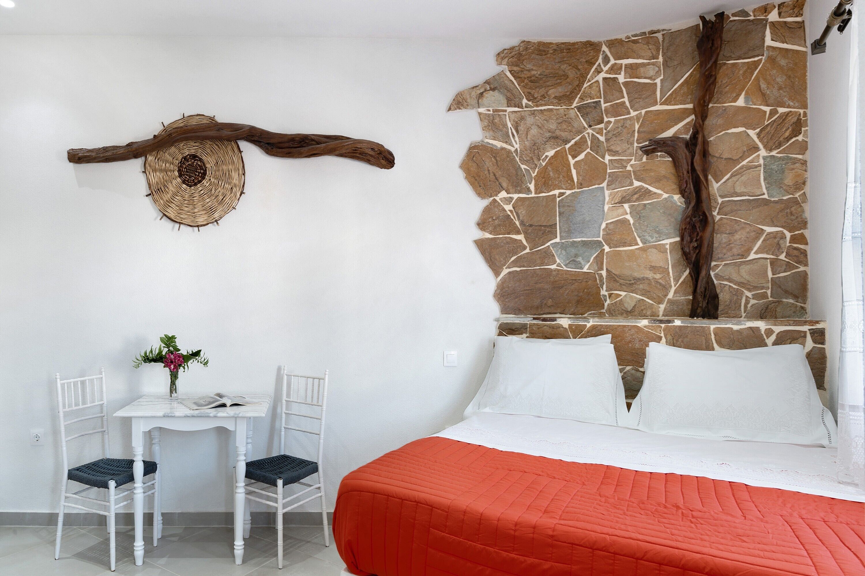 1 chambre, fer et planche à repasser, Wi-Fi gratuit, draps fournis