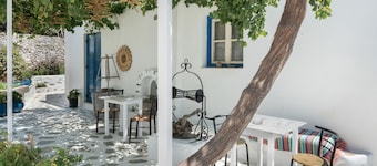 Studio Apartment 'Politimi N7' with Mountain View, Wi-Fi and Air Conditioning