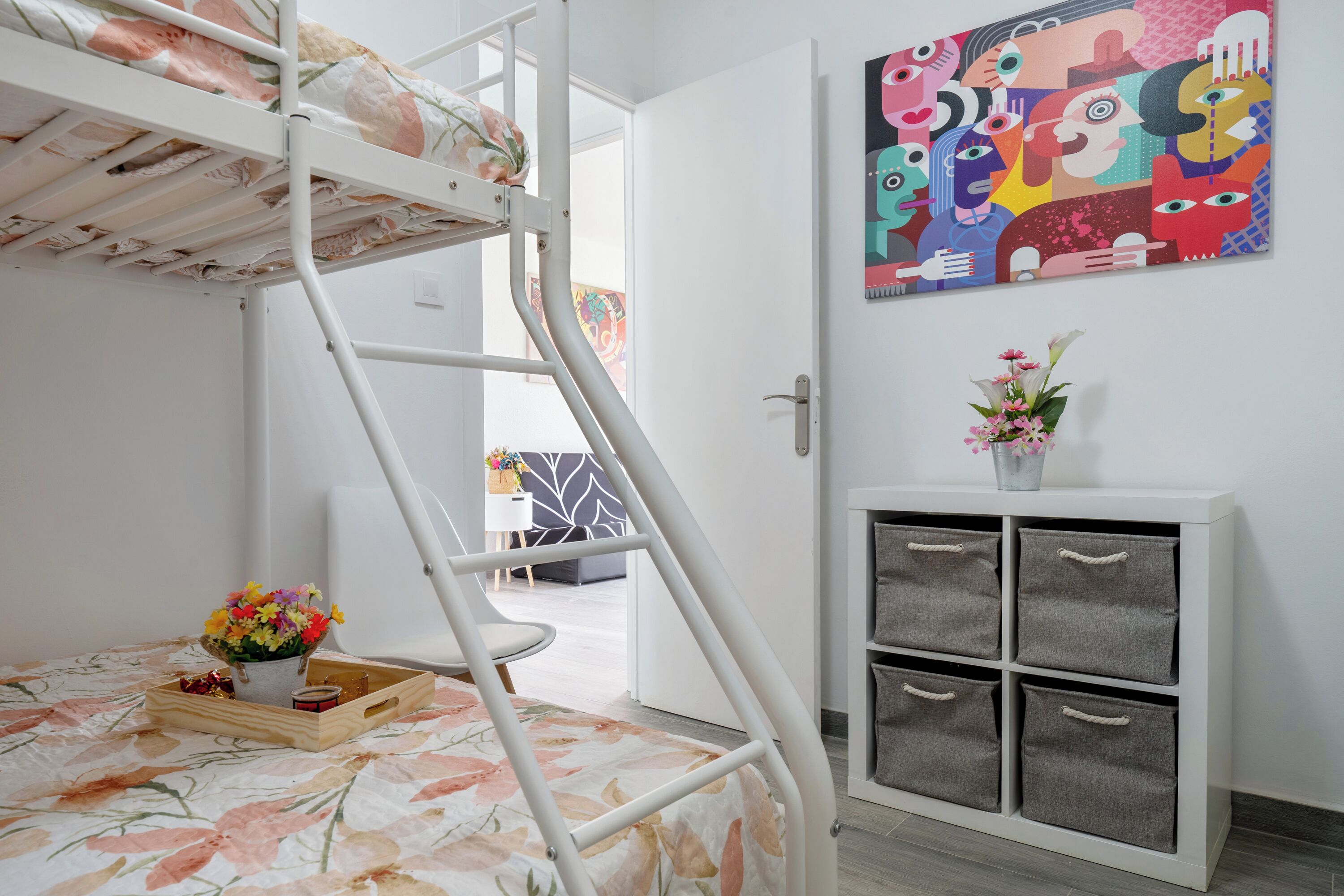 3 bedrooms, iron/ironing board, free WiFi, bed sheets