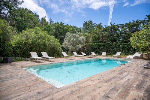 Évasion et Sérénité au Studio Le Partegal avec piscine partagée, Wi-Fi et climatisation
