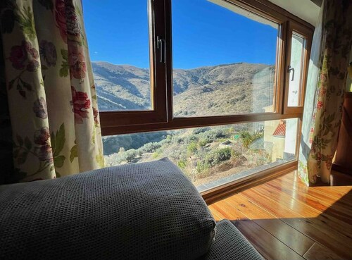 Retreat in nature, house with mountain views