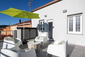 Terrace/patio - Holiday Home 'A Neida Con Vistas Al Mar' with Sea View, Private Terrace and Wi-Fi (Cee)