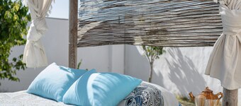 Holiday Home 'Villa Sheyla Maria' with Private Pool, Private Terrace and Air Conditioning