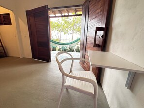 Suíte Tainha | Laptop workspace, free WiFi - Casa Ingapura  (Barreirinhas)