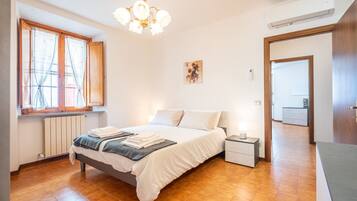 2 quartos, ferros/tábuas de passar roupa, Wi-Fi de cortesia