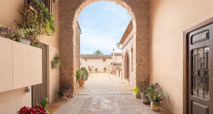 Apartment 'Casa Cala' with Mountain View, Shared Pool and Shared Garden