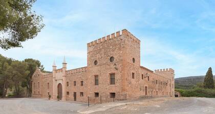 Apartment 'Marta' with Mountain View, Shared Pool and Shared Garden