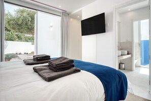 4 soverom, strykejern/-brett, wi-fi (inkludert) og sengetøy