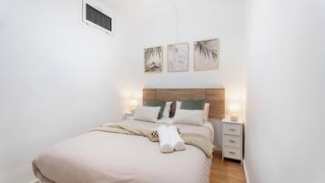 1 bedroom, iron/ironing board, free WiFi, bed sheets