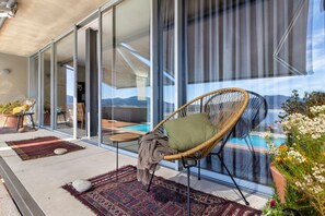 Terrace/patio - Holiday Home 'Casa Da Quinta Dos Moinhos' with Sea View, Wi-Fi and Air Conditioning (Seixas)