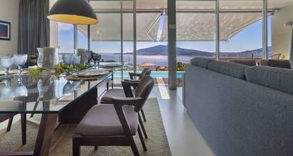 Holiday Home 'Casa Da Quinta Dos Moinhos' with Sea View, Wi-Fi and Air Conditioning