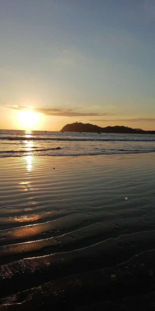 Beach nearby - acogedor apartamento a pocos metros del mar y el pueblo.
¡mascota amigable! (Sámara)