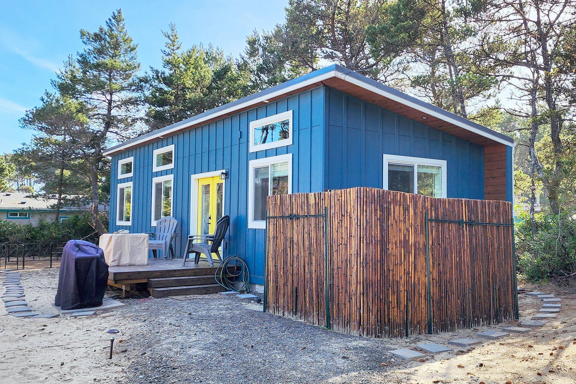 Stay in Your own Family Compound! Two Houses! Hot Tub! Dog Friendly!