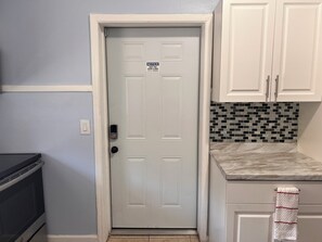 Interior - Enjoy a comfortable stay in our clean and accurate listing. 5 min from Busch G. (Tampa)