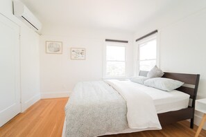 2 chambres, bureau, fer et planche à repasser, Wi-Fi gratuit