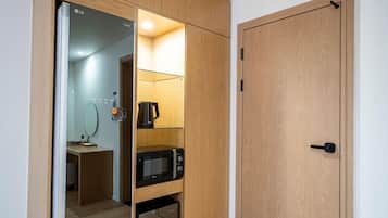 Suite | Free WiFi, bed sheets