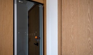 Twin Room | Free WiFi, bed sheets - H Avenue Gumi Okgye (Gumi)