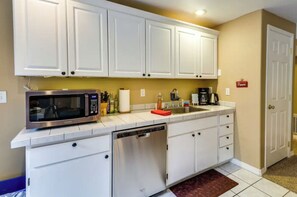 冰箱、微波炉、洗碗机、茶具/咖啡用具