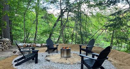 Secluded Waterfront Retreat in Western Maine