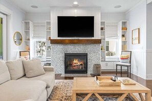 Smart TV, chimenea