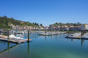 Marina - Appto. La Playa, Para 6 Personas (Santianes Del Agua)
