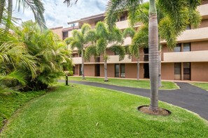 Exterior - South Maui Beach Condo (Kihei)