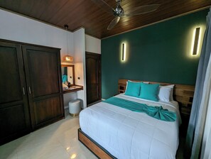 2 bedrooms, in-room safe, iron/ironing board, free WiFi