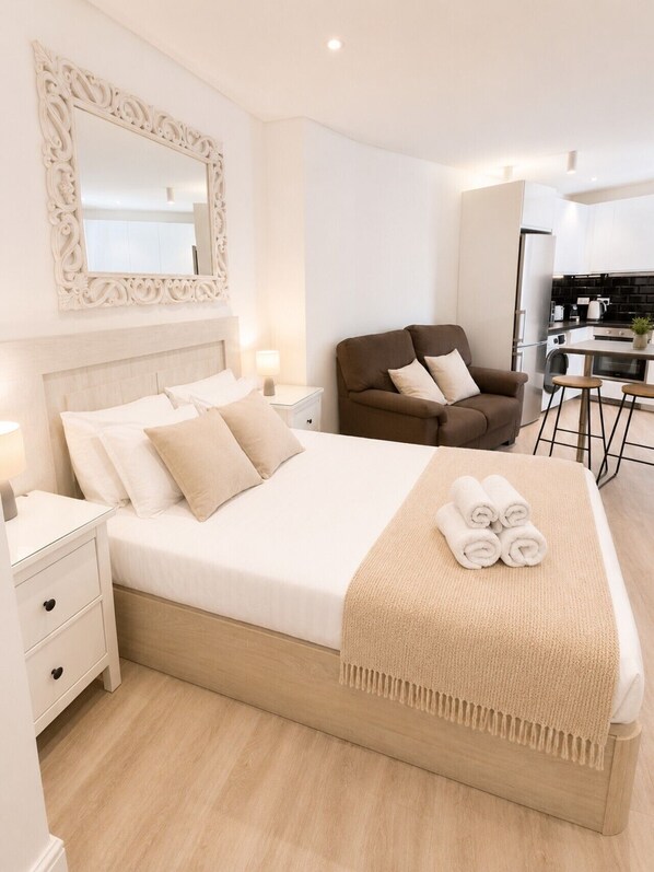 1 bedroom, iron/ironing board, travel cot, WiFi