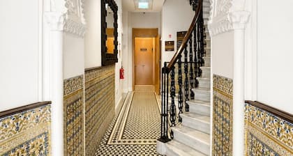 Grand Central House - Deluxe Studio Apartment