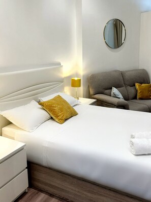 1 chambre, fer et planche à repasser, lit parapluie, Wi-Fi