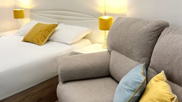 1 bedroom, iron/ironing board, travel cot, WiFi